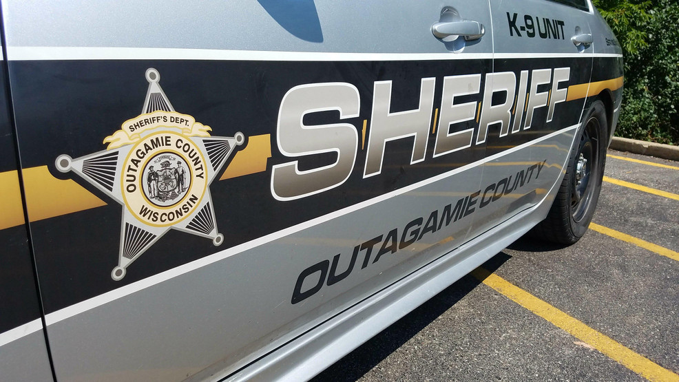 1 dead in Outagamie County crash involving motorcycle, combine and SUV — Fox 11 Green Bay Local, Round Rock Community news