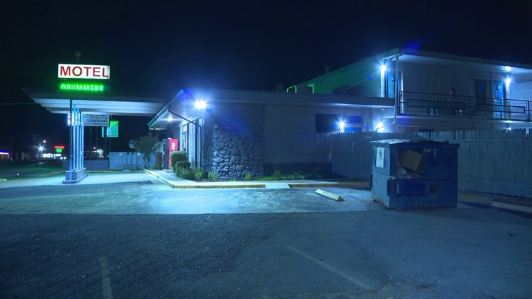 Newborn's body found near Texas dumpster. Arrest affidavit reveals disturbing timeline — KHOU 11 (Houston), Round Rock Community news
